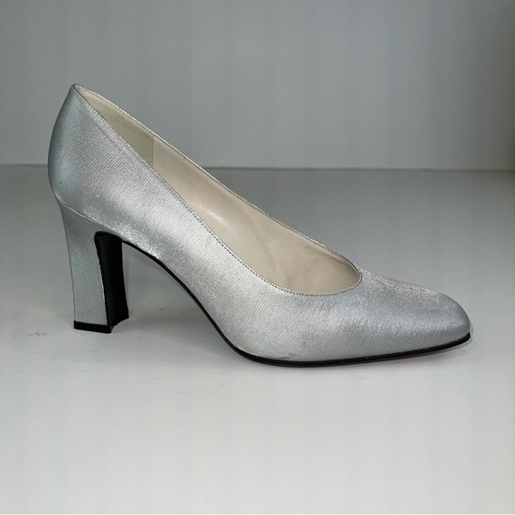 Vintage 90’s Stuart Weitzman Silver Metallic Pump Heels Sz 7.5 - Picture 4 of 16